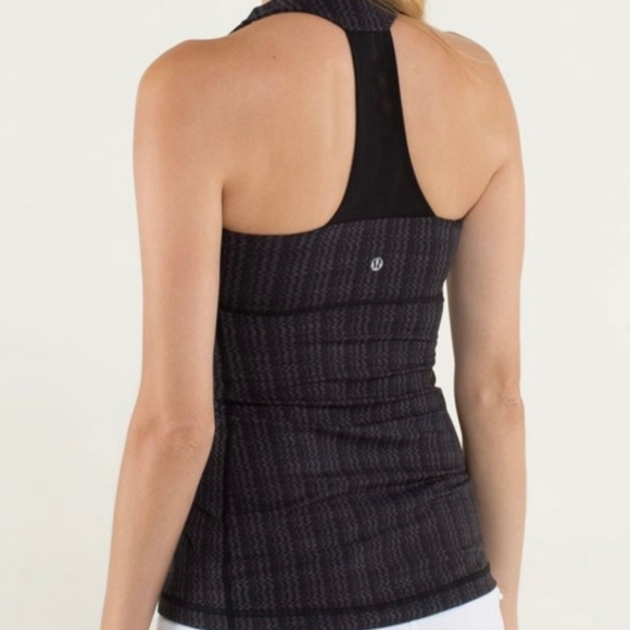 Lululemon Scoop Neck Tank Luon Sport Top - Picture 2 of 6